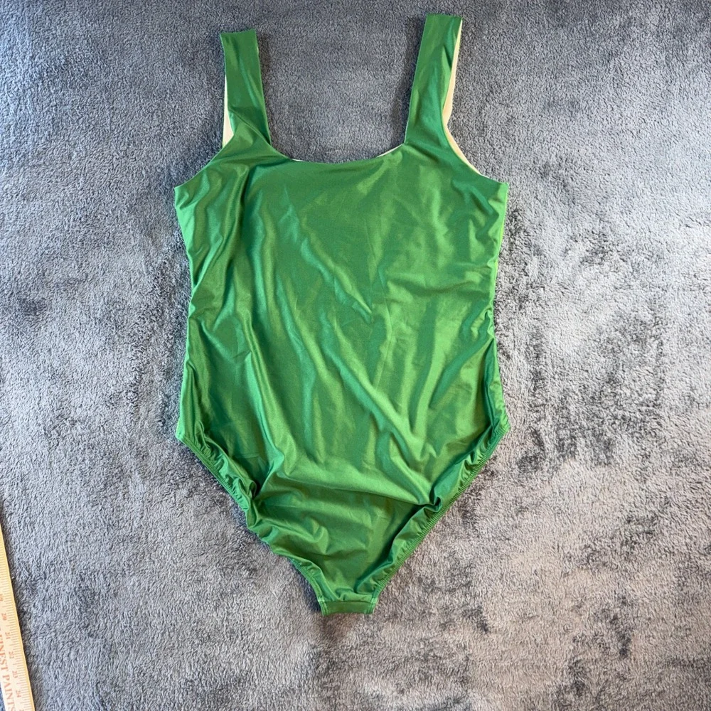 Albion Fit Green Colorblock One Piece Swimsuit Women XXL Square Neck‎ Stretch